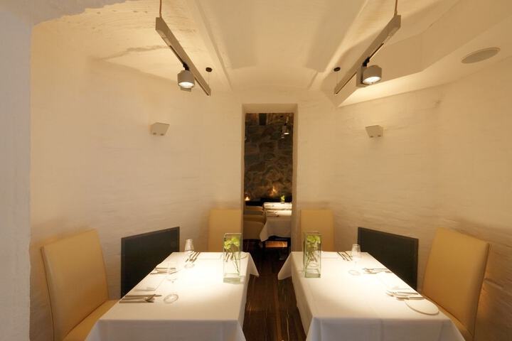 Dining 20 of 43