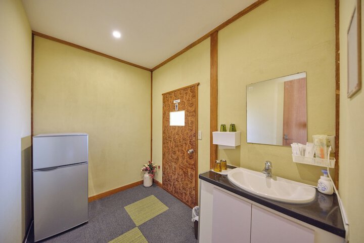 Room 20 of 80