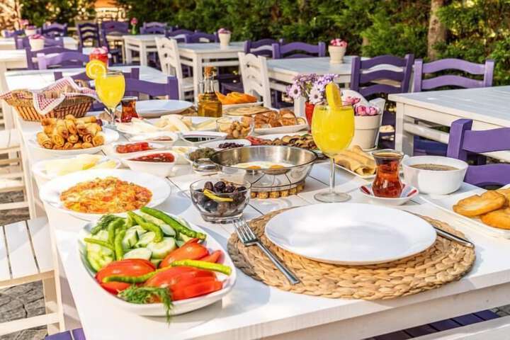Breakfast/Coffee Service 17 of 26