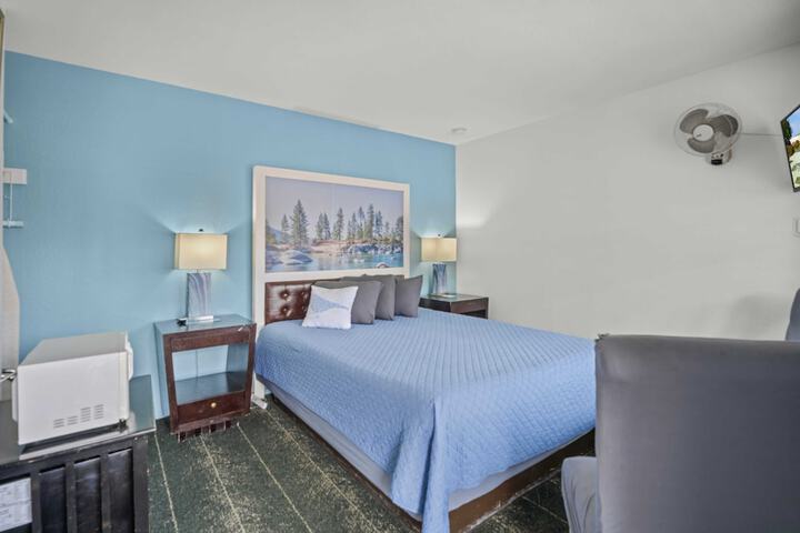Room 5 of 26