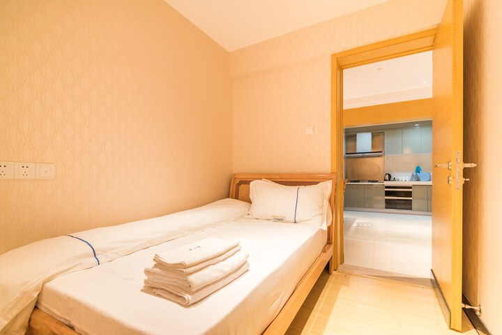 Room 9 of 31