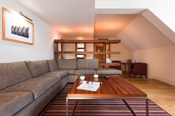 Room 18 of 45