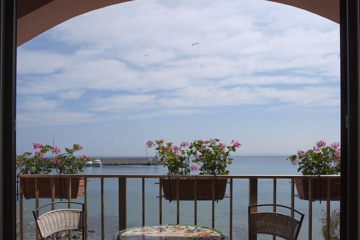 Terrace/Patio 17 of 43