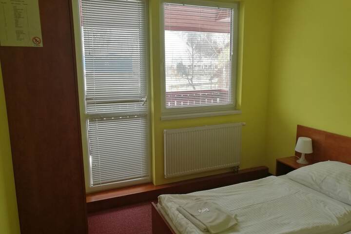 Room 35 of 52