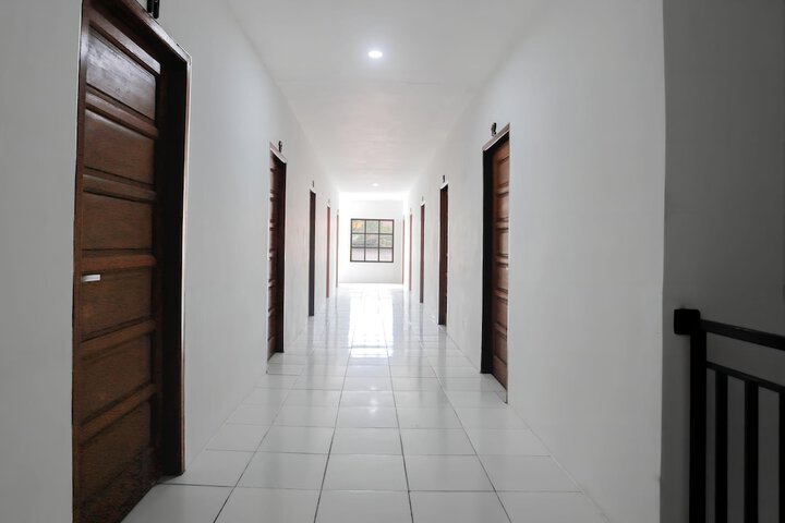 Hotel Interior 2 of 16