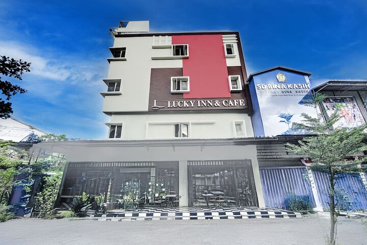 Hotel O Makassar near Mall Panakukang formerly Hotel Lucky Inn Makassar