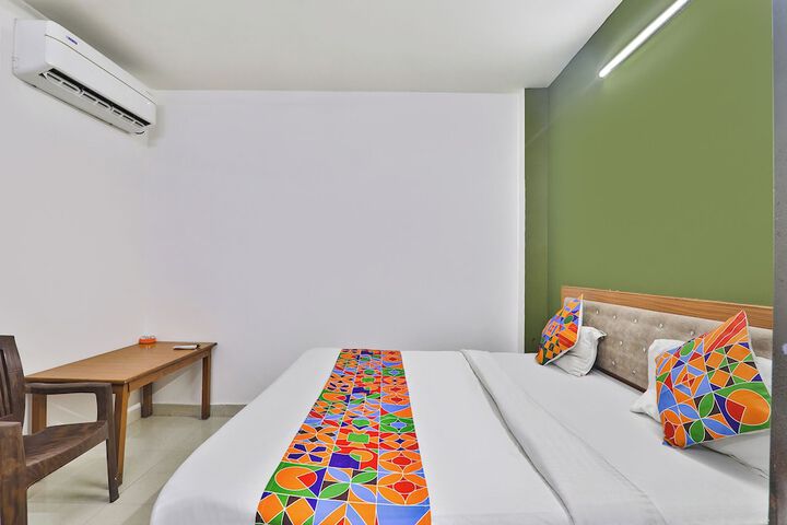 Room 20 of 34