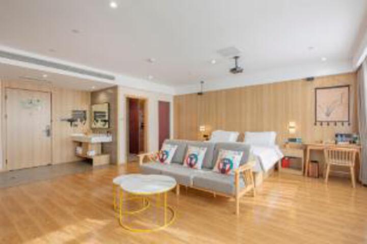 Shihui Film Esports Hotel (Tangshan Damai Plaza)