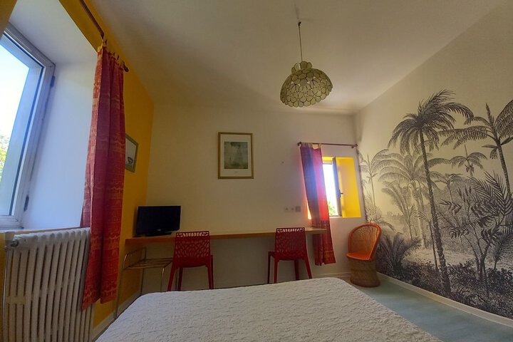 Room 11 of 43