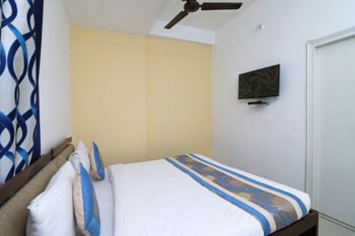 Room 16 of 22