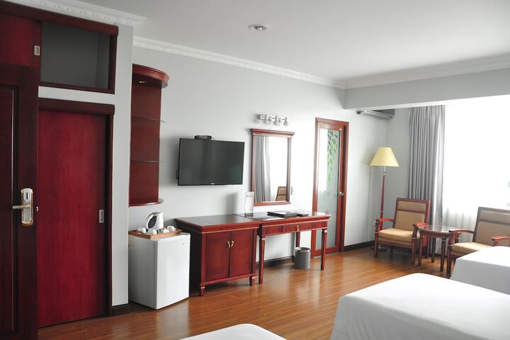 Room 17 of 83