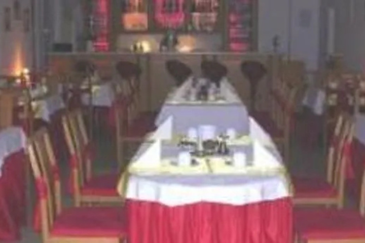 Dining 2 of 4