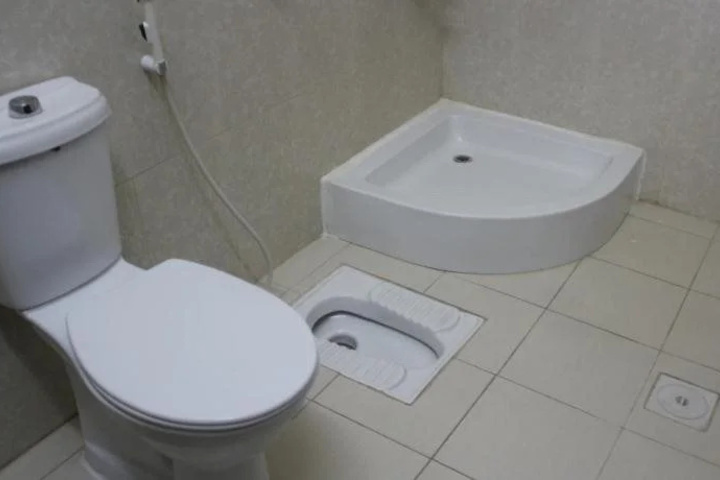 Room 8 of 27