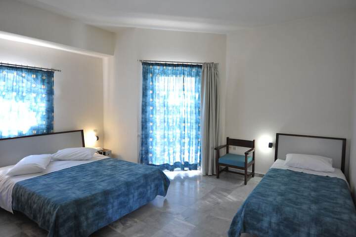 Room 5 of 31