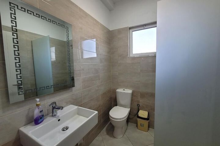 Room 102 of 115