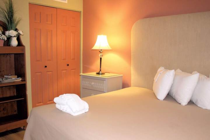 Room 4 of 35