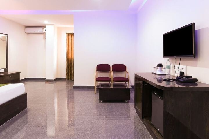 Room 8 of 20