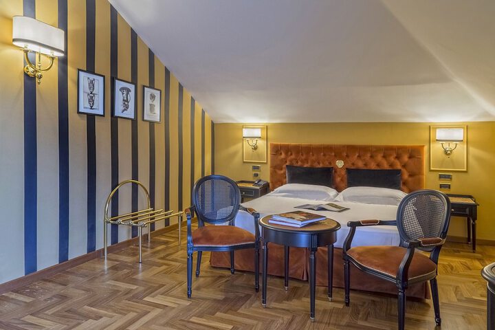 Room 26 of 75