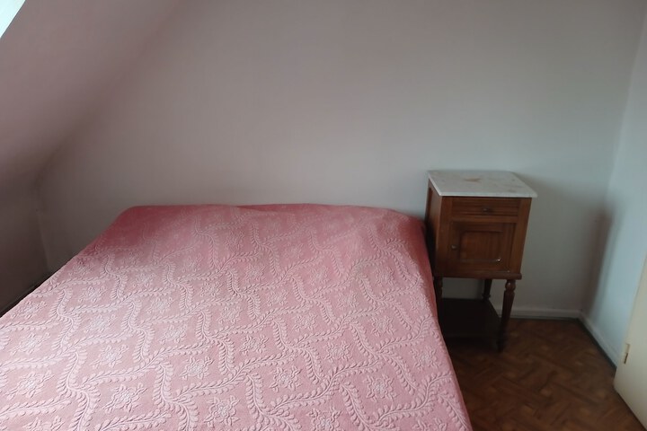 Room 3 of 16