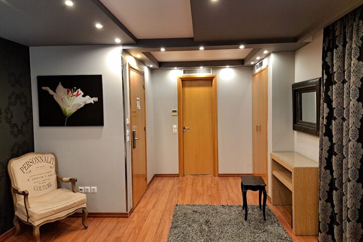 Room 20 of 44