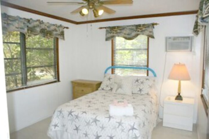 Room 48 of 71