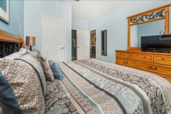 Room 27 of 30