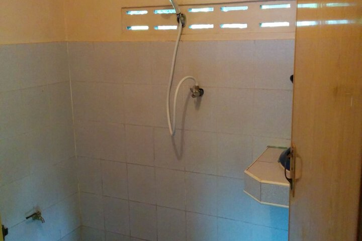 Room 9 of 20