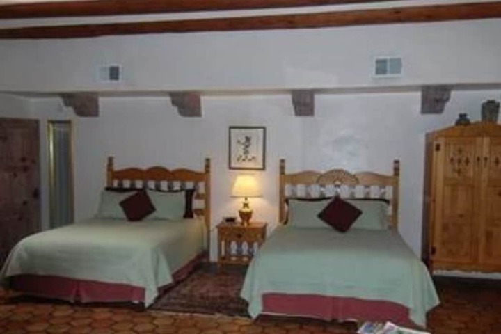 Room 5 of 62