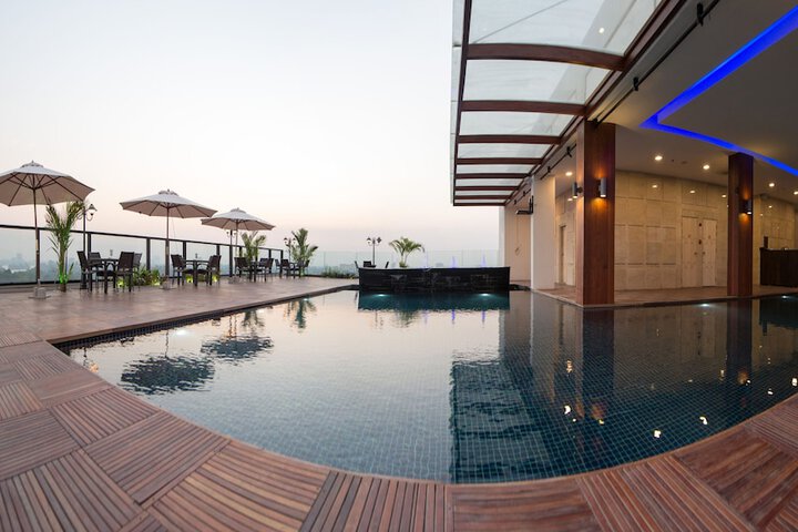 Pool 62 of 129