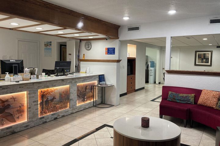 Woodward Inn&Suite in Woodward, OK