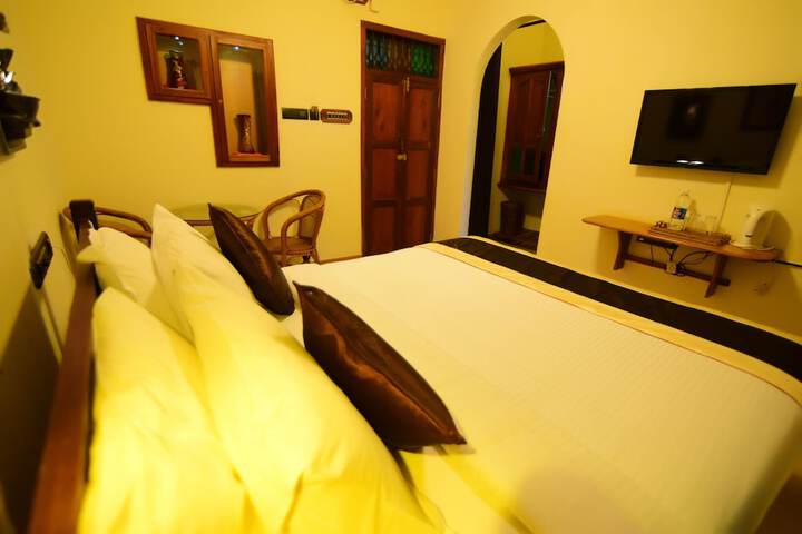 Room 4 of 31