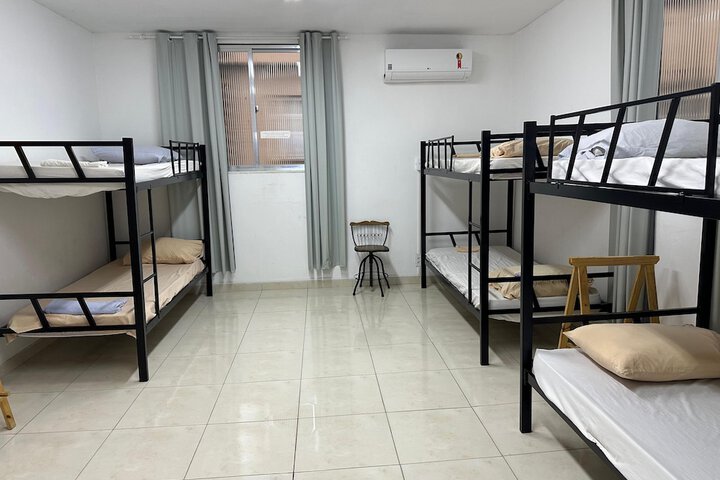 Room 26 of 77