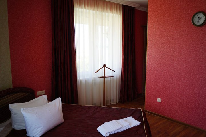 Room 30 of 60