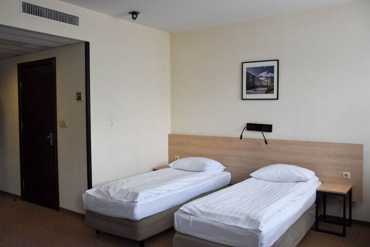 Room 22 of 51