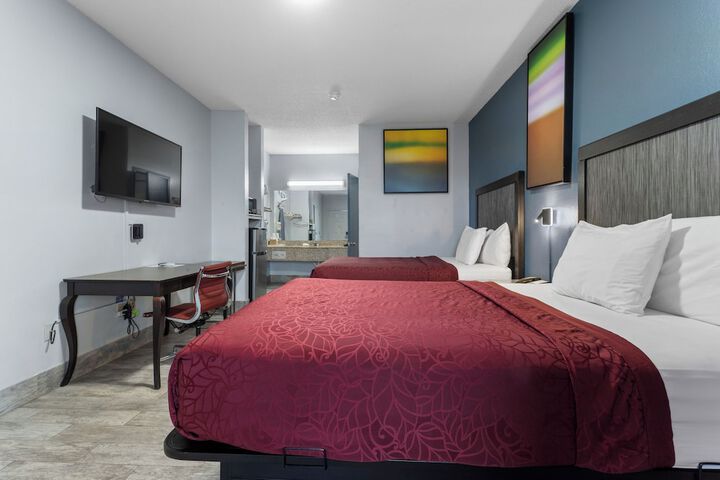 Room 8 of 26