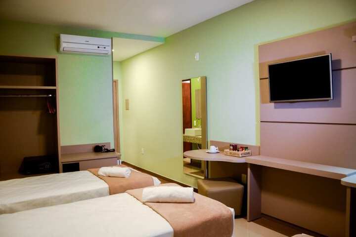 Room 9 of 41