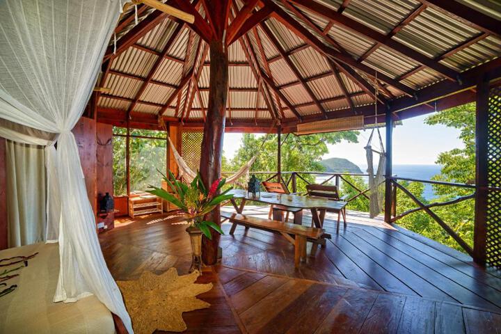 Exterior of Manicou River Resort