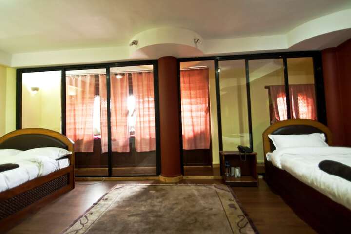 Room 4 of 55