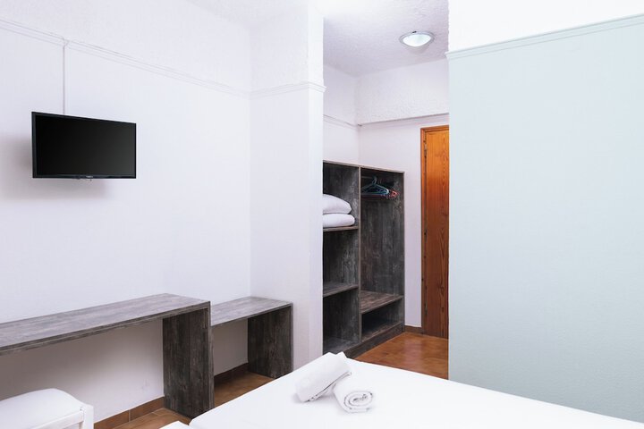 Room 20 of 94