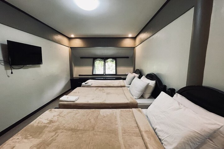 Room 27 of 72