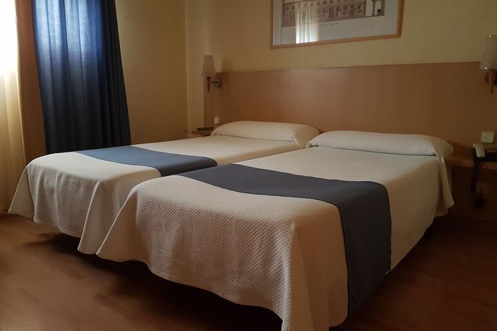 Room 5 of 69