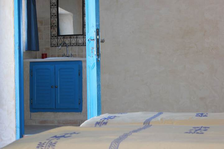 Room 7 of 41