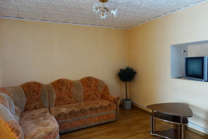 Room 3 of 20