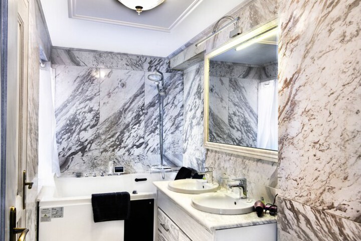 Bath Interior