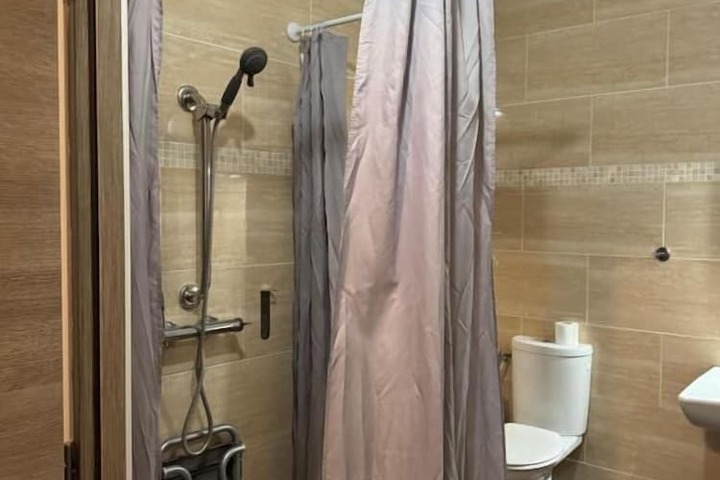Room 18 of 22