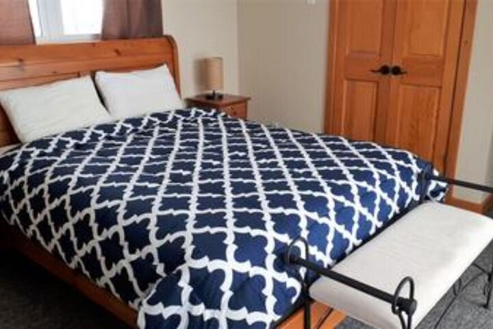 Room 2 of 12