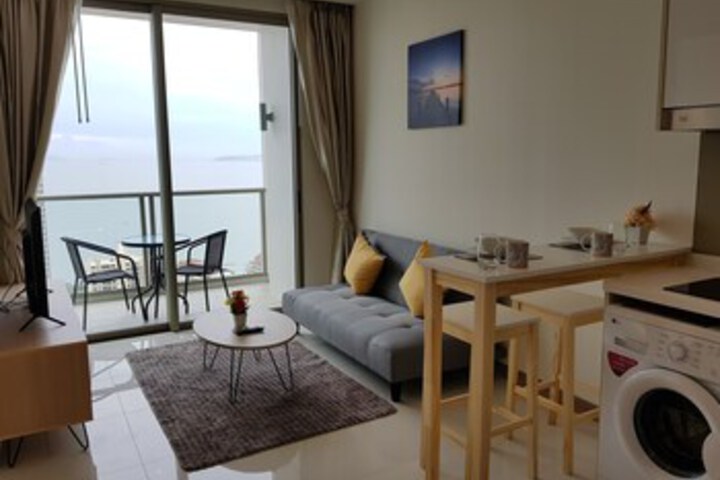 Room 21 of 36