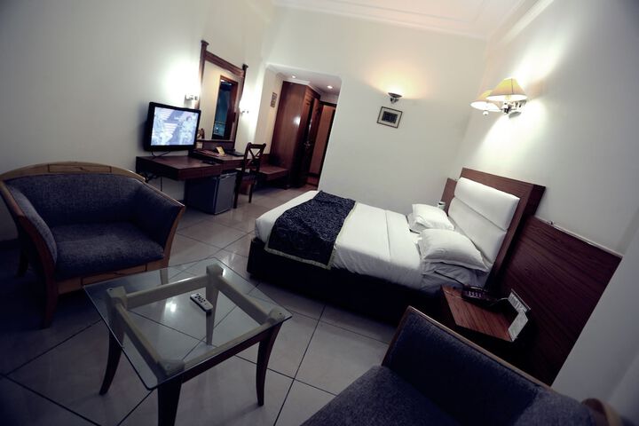 Room 19 of 84