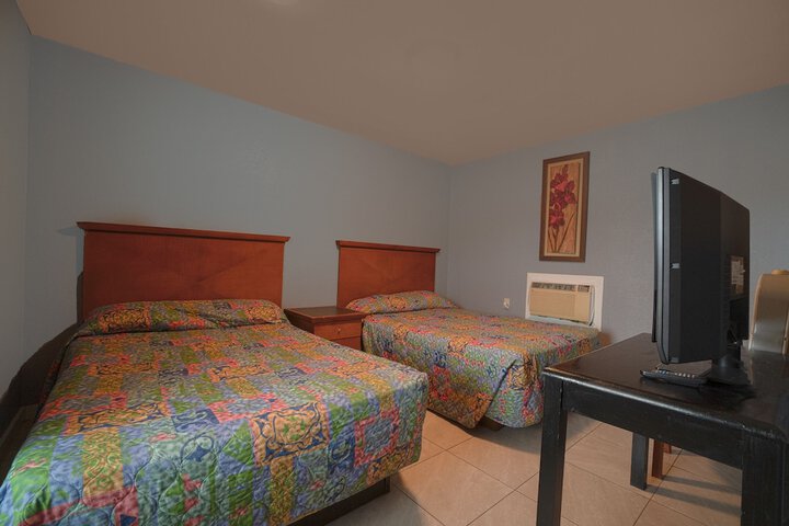 Room 19 of 50