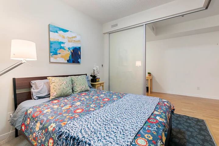 Room 172 of 185